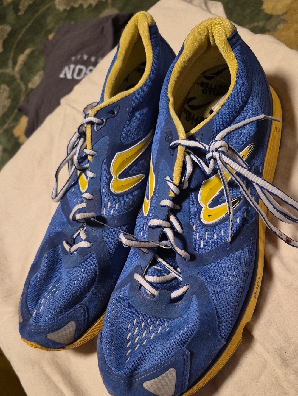 Newton Men's Blue and Yellow Running Sneakers